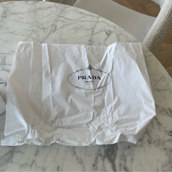 Original Prada Shopping Bag and Gift Paper - Picture 4 of 5